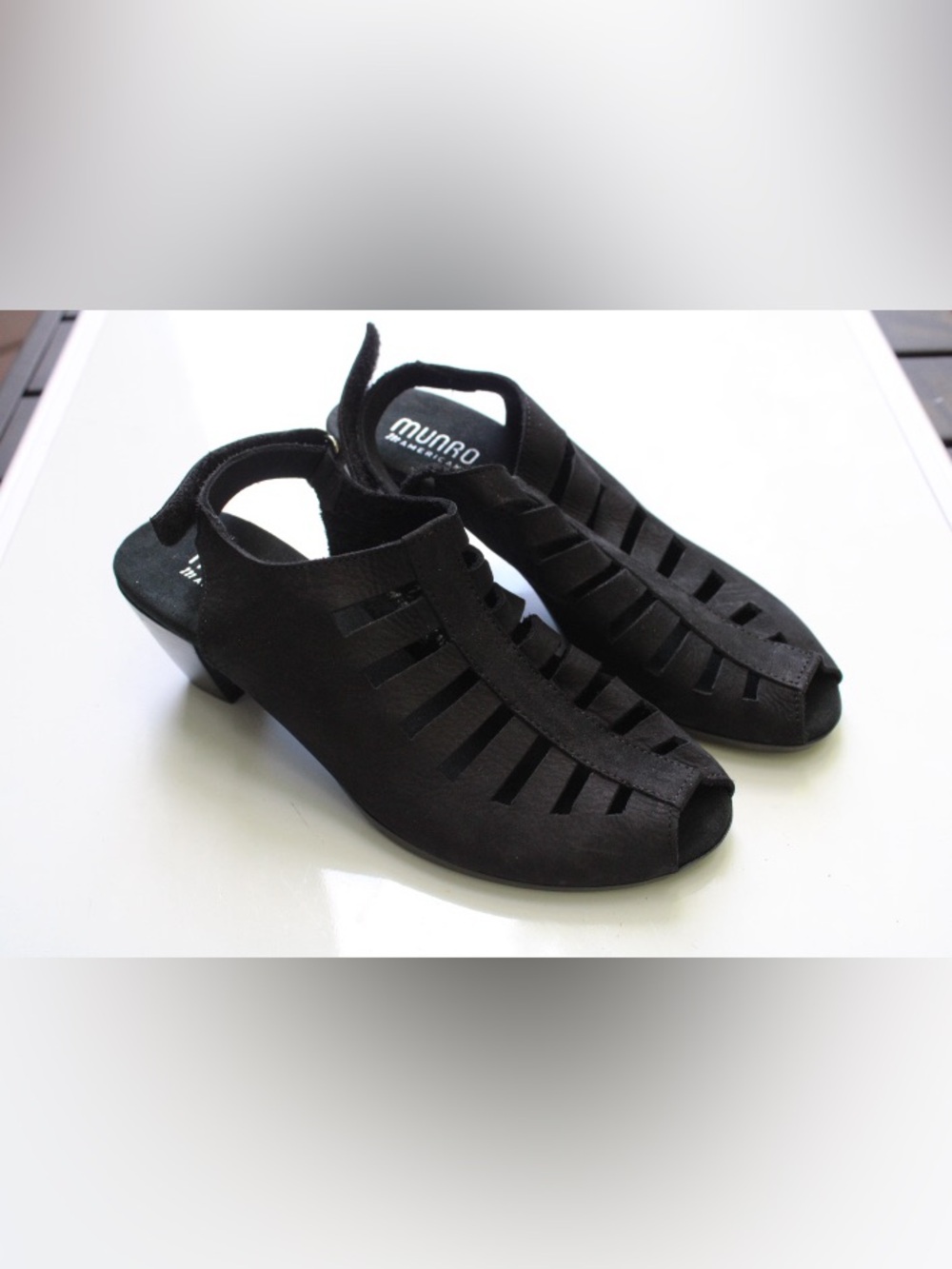 Munro American Abbey cutout sling back sandas
